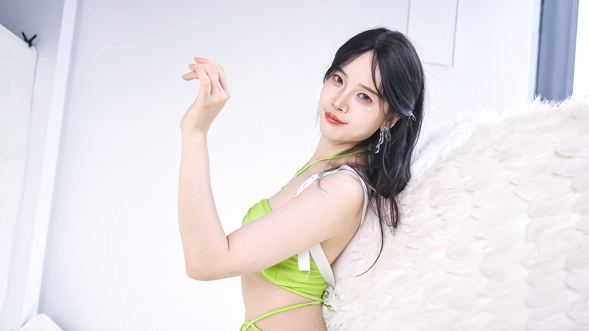 丝足天使/Stocking Angel  第1张